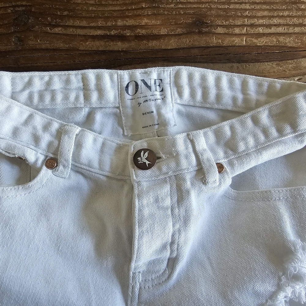 One Teaspoon Distressed Yard Birds Skinny Jeans Sz 26 NWOT - Picture 16 of 16